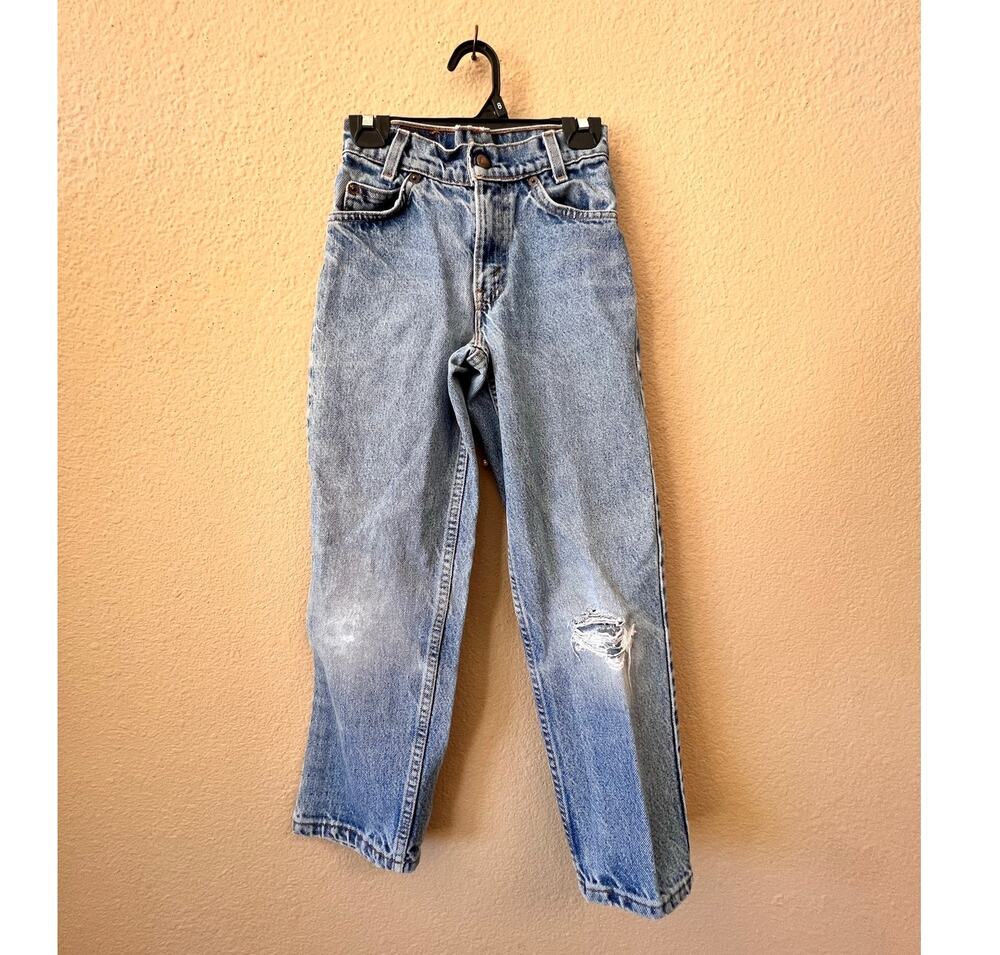 Vintage Kids distressed Levi 550 jeans size 9 slim